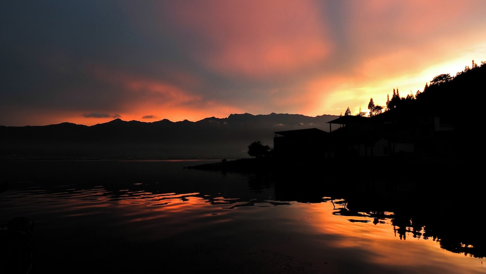 Dali erhai shiguang haijing kezhan