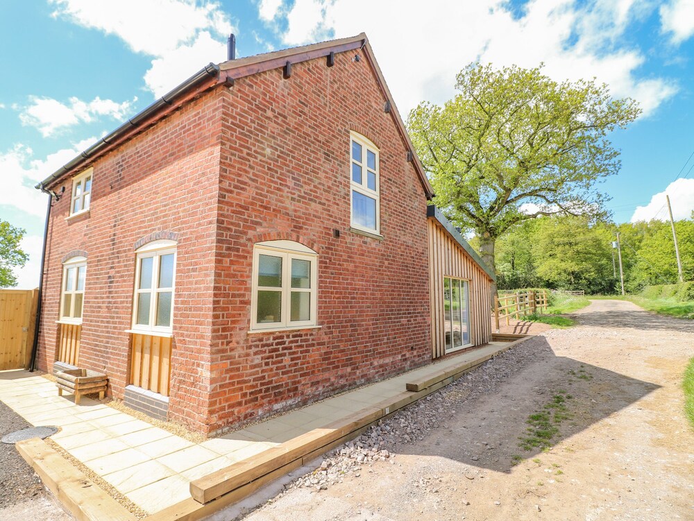 Acorn Lodge