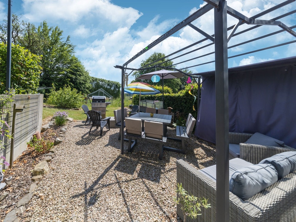 Magnificent Holiday Home for 6 Adults in Xhoffraix