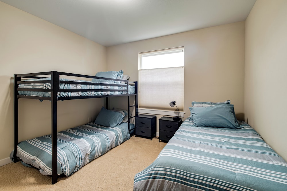 < 2 Blocks to Beach! Pet-friendly Home in Moclips