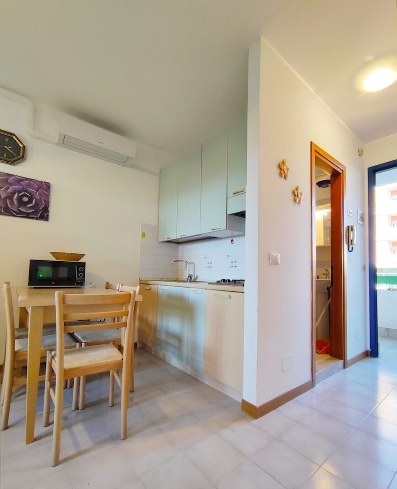 Central Apartment With Terrace