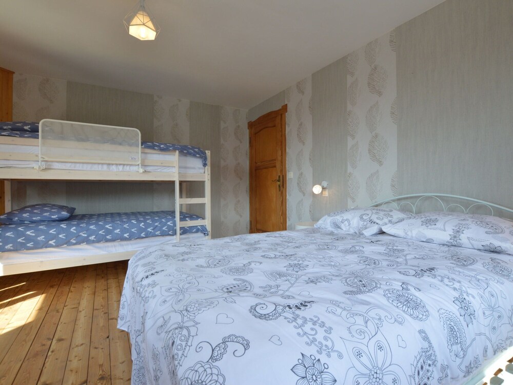 Fine Holiday House with Sauna & Large Terrace near Malmedy view 5