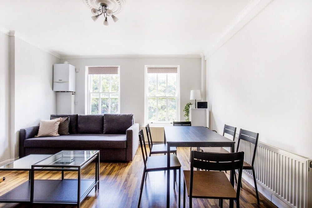 Fast Wifi Pet-friendly Sleeps 6
