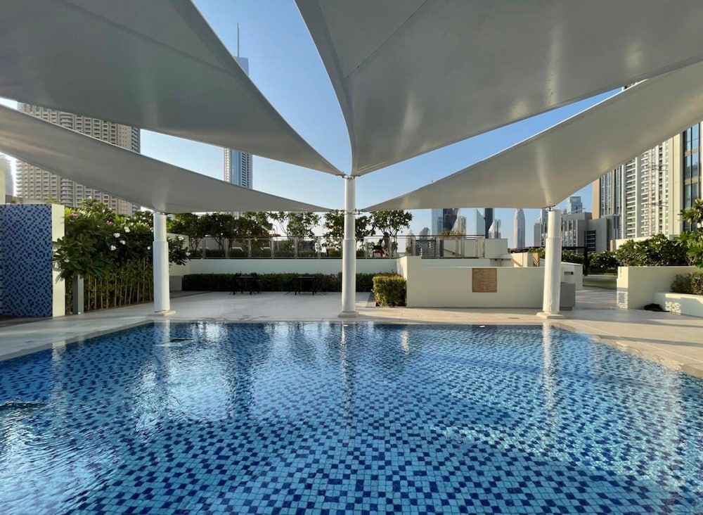 Silkhaus Spacious Near Dubai Mall Balcony Views