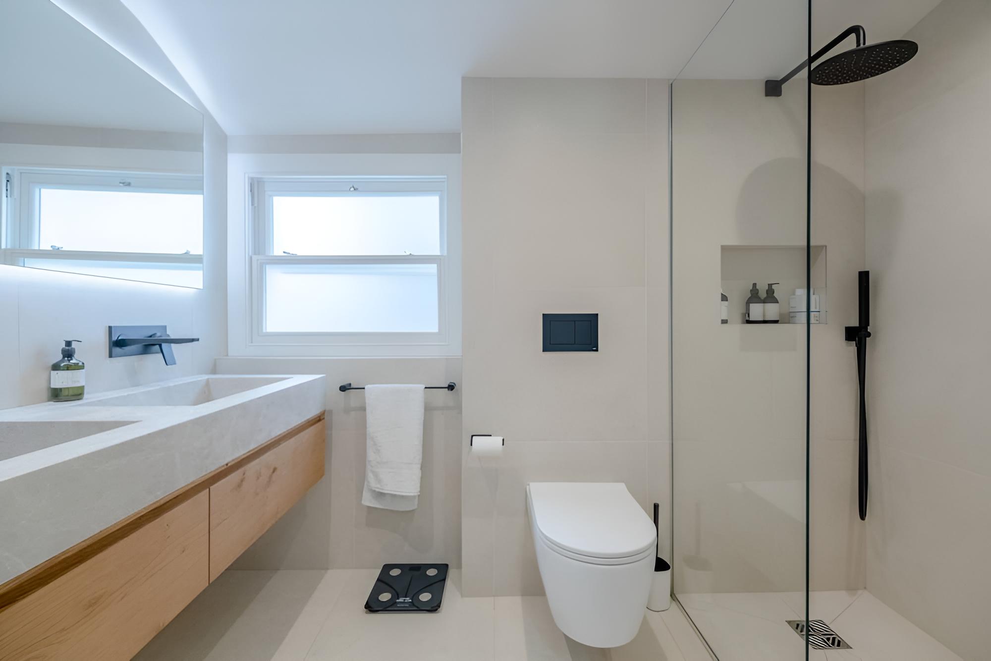 Beautiful Minimalistic 2BD House - Victoria Park