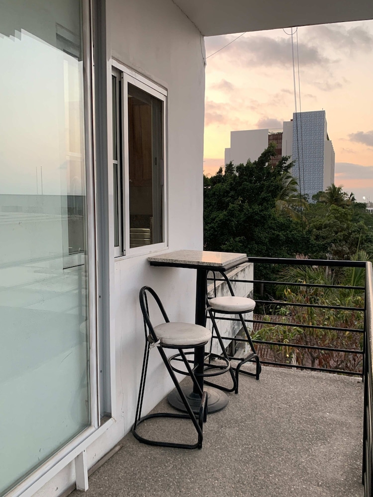 2Br Beach-near Suite Escape