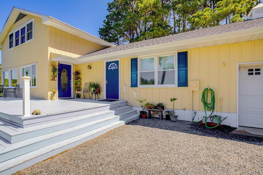 Waterfront Cambridge Home: Pool & Dock!