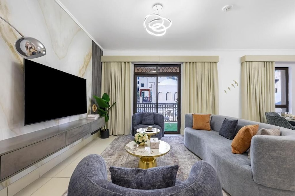 Durrani Homes Zafran Luxe Stay Iconic Burj View