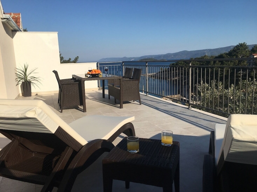 Sunny Hvar 2 - With Pool - A3 view 5