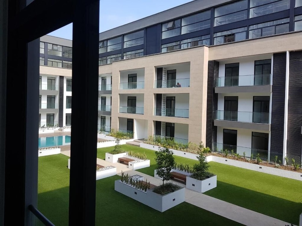 Loxwood Apartment