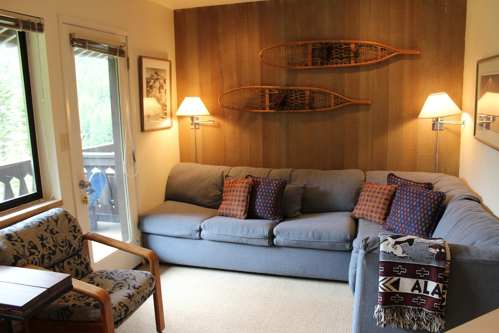 Crystal Chalets Condominiums at Crystal Mountain Ski Resort