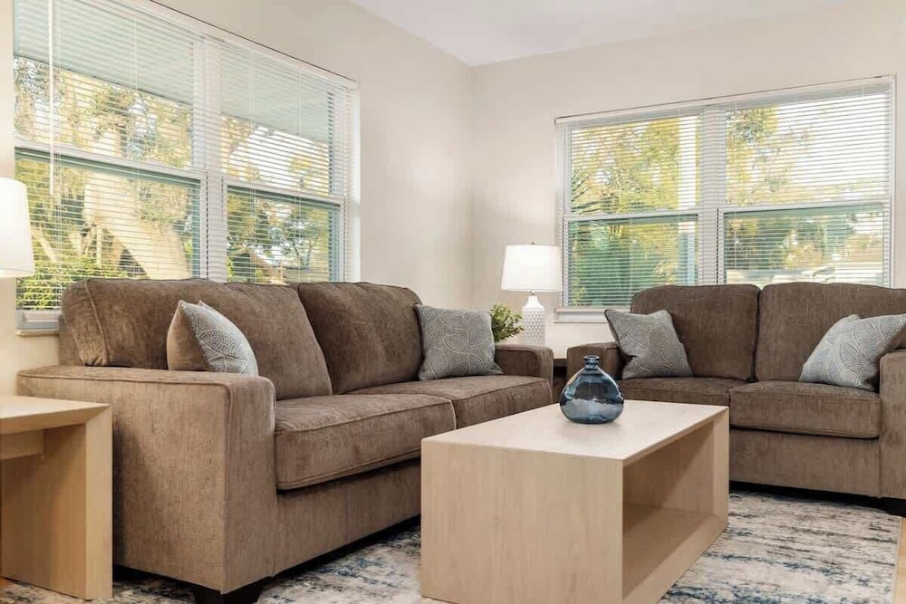 Spacious Duplex Zephyrhills #2