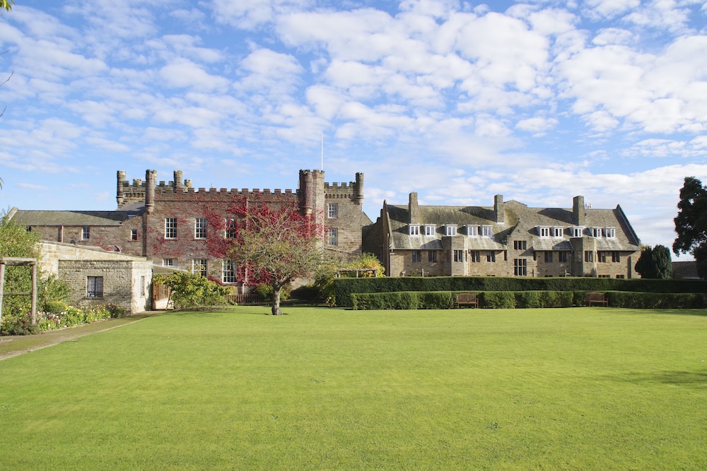 Sneaton Castle Centre
