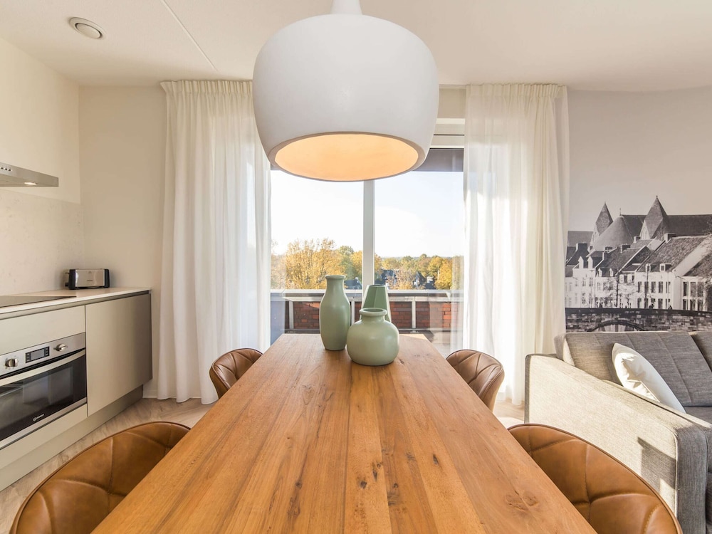 Luxurious, Spacious Suite Near Maastricht view 2