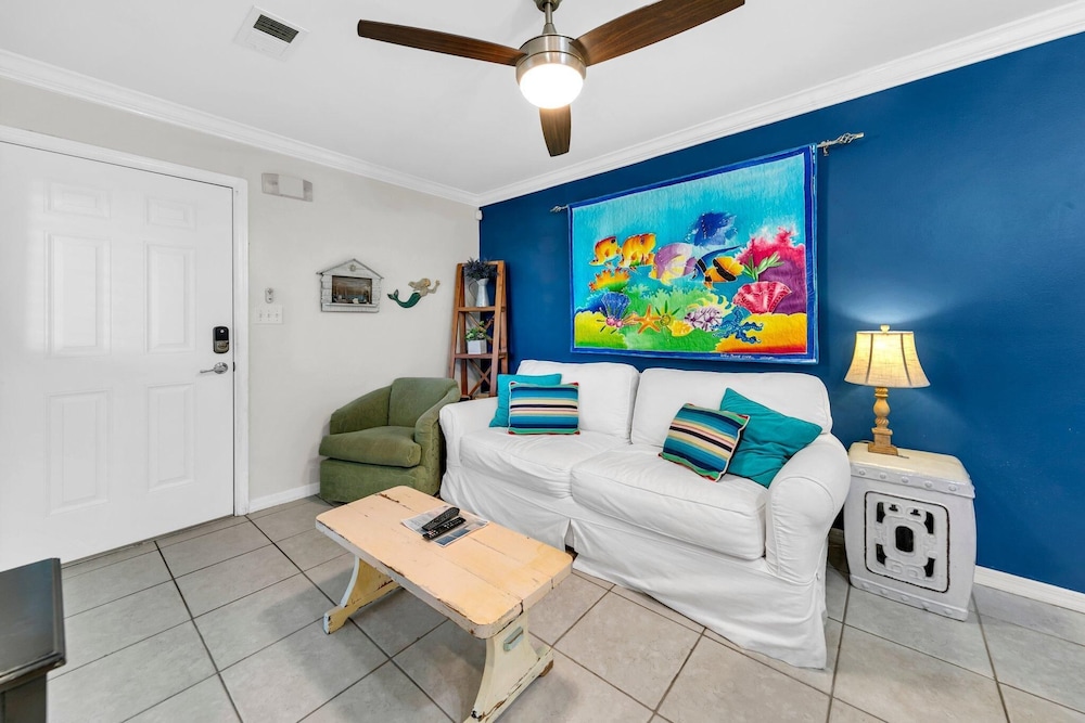 Beachside Villas 412