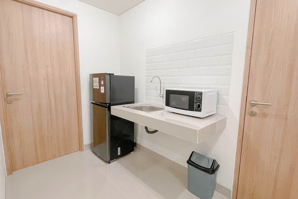 Affordable 1Br Combined (No Kitchen) Bandaraya - Tallasa City Makassar Apartment