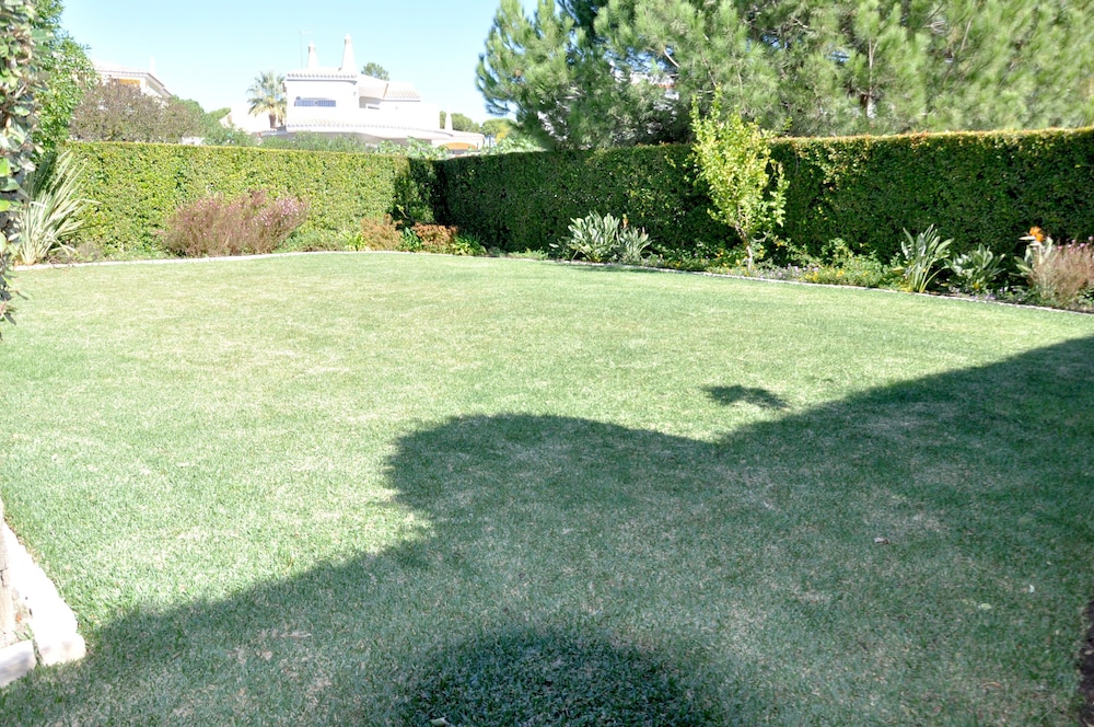 Old Village Area, Your Perfect Vilamoura Getaway, Private Pool, AC & Wifi