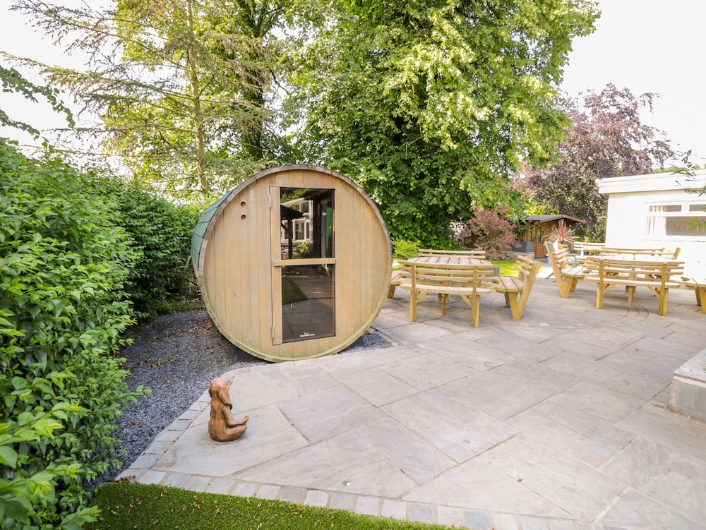 Eden Lodge