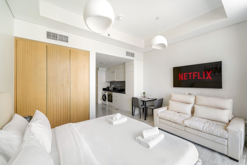 Aykon City 2 - 5609 Studio