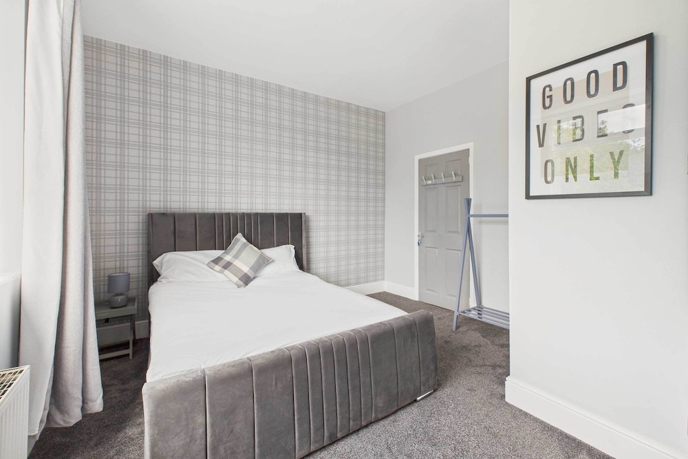 Host Stay Crosby House