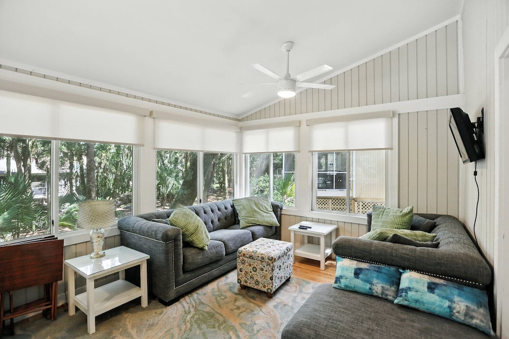 Charming Seabrook Island Retreat 3 Bedroom Home