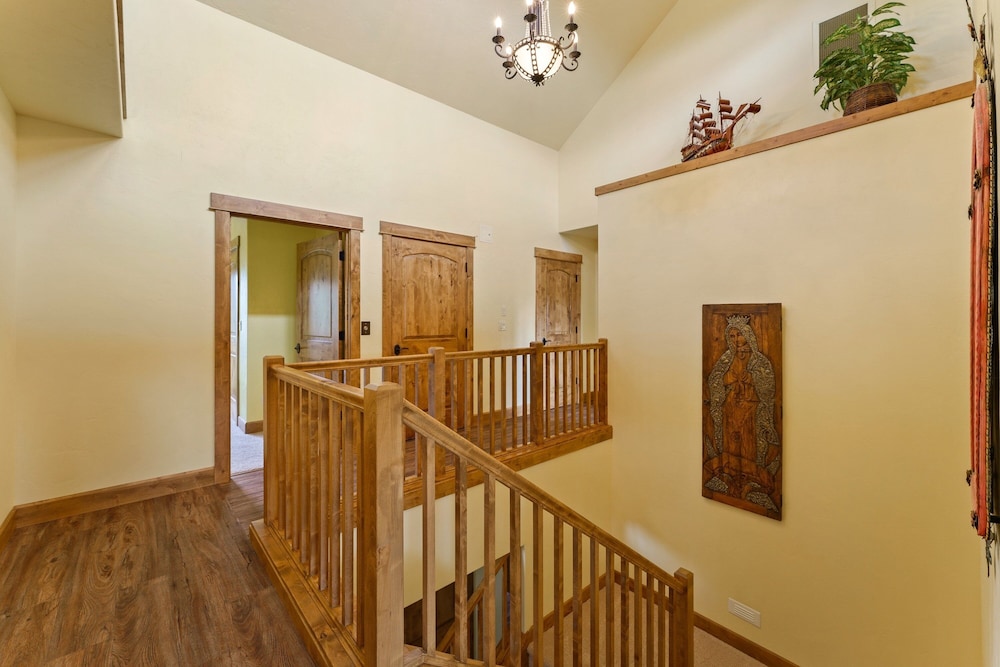 High Lowe 4 Bedroom Home