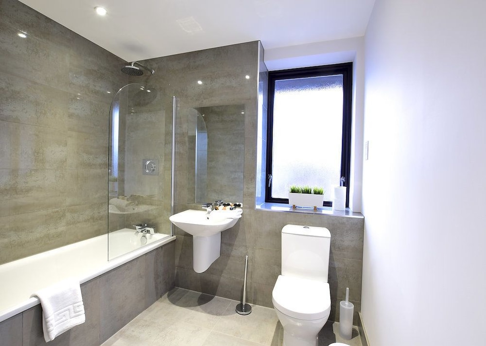 Roomspace Apartments -Kirk Court, photo 12