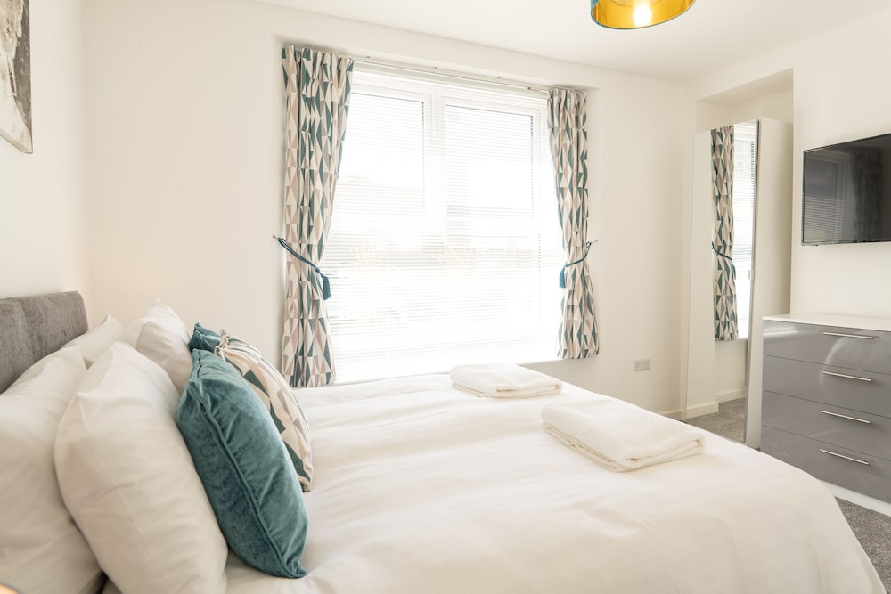 Highfield House view 3