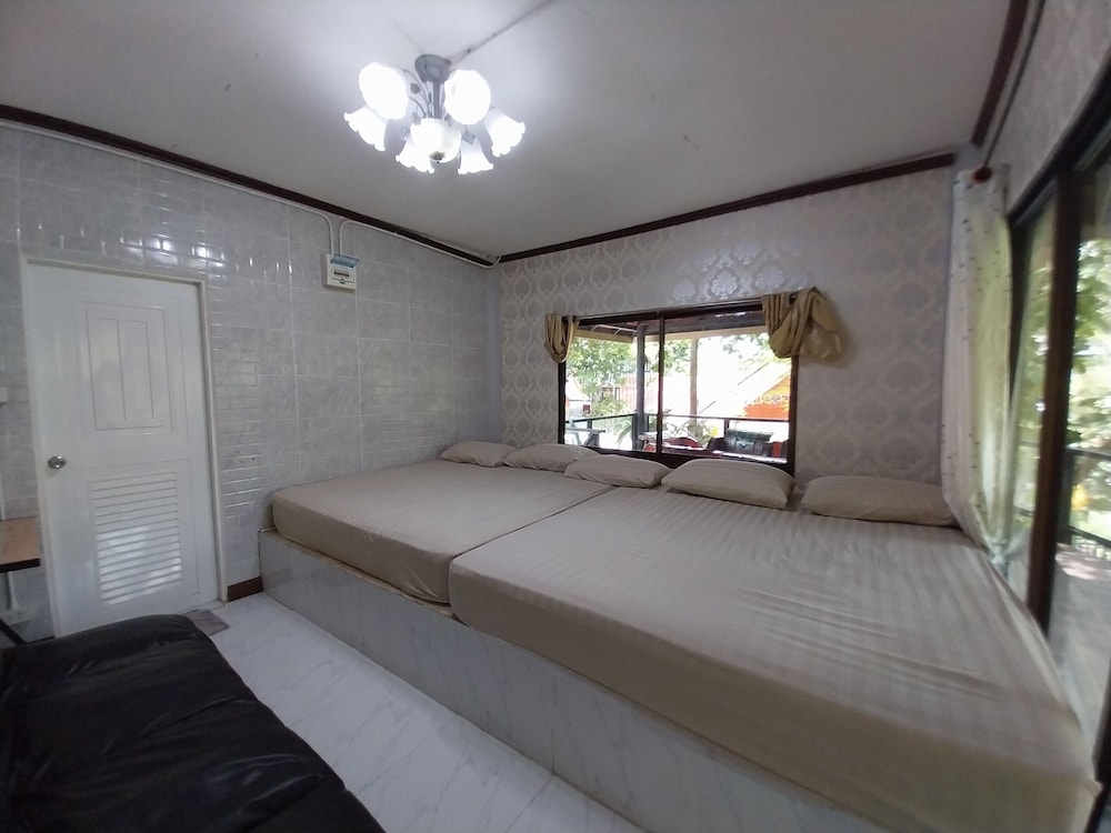 Bamboo River House Kaeng Krachan