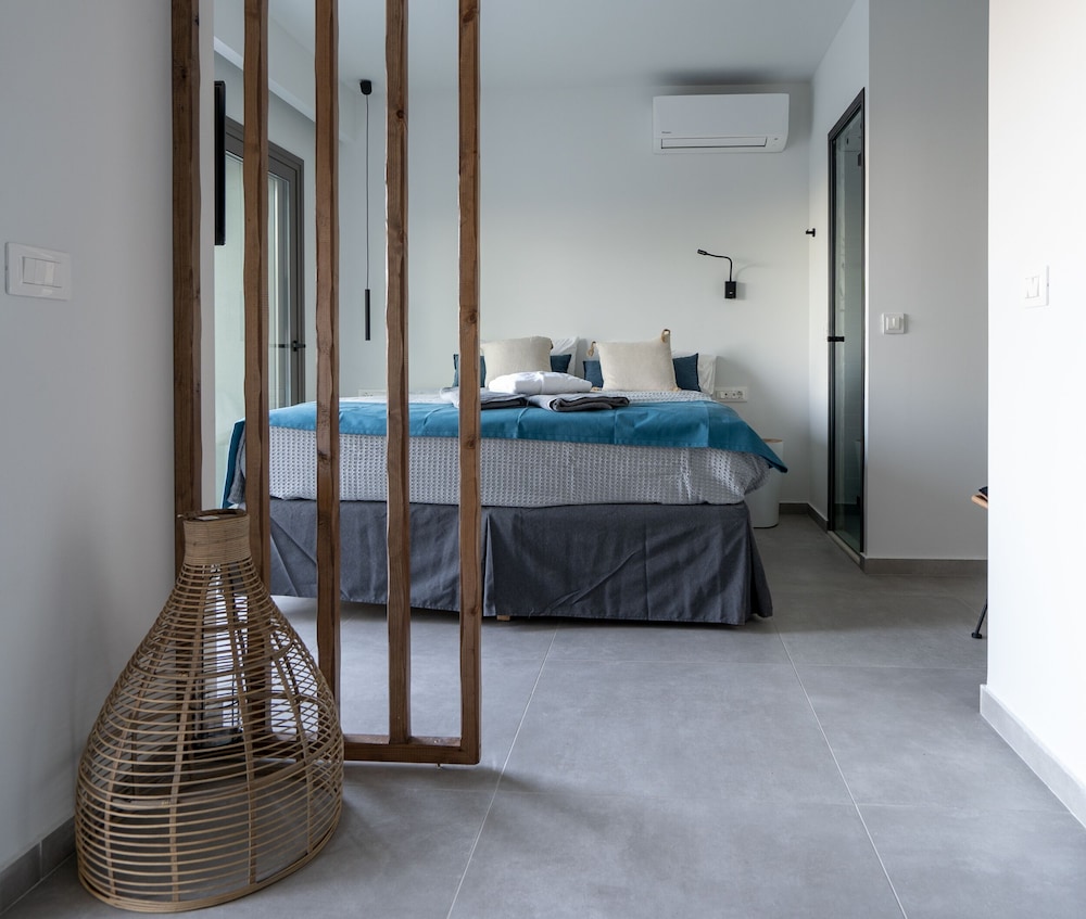 Pignolia Suites - Adults Only photo 4