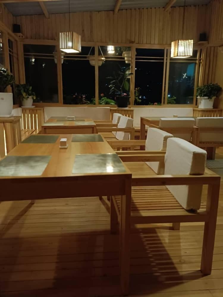 UV INN
