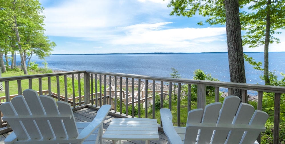Glenmoor By the Sea