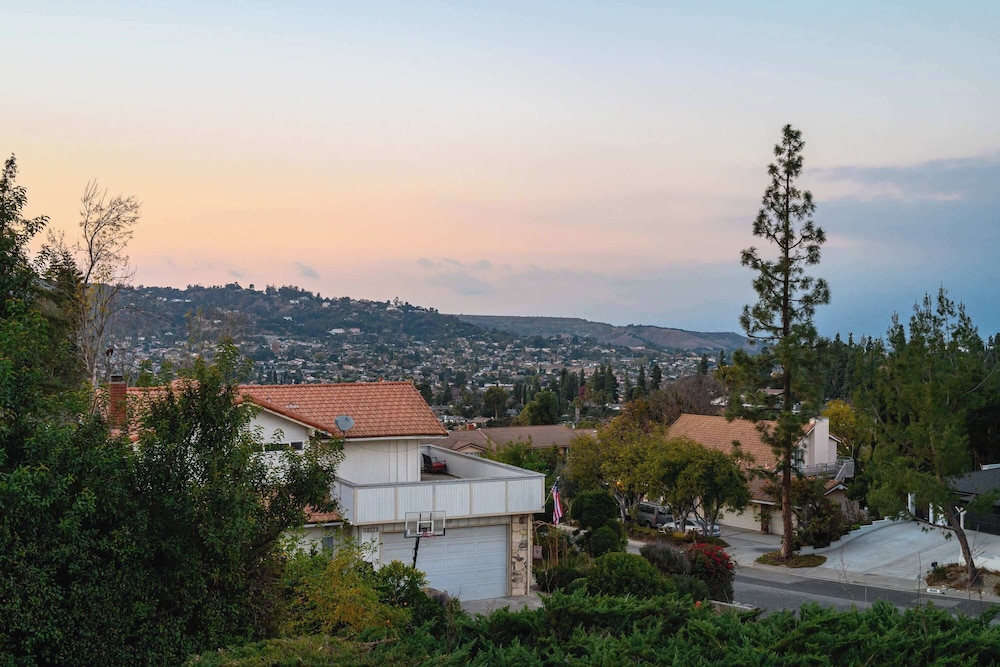 Serene Hilltop Oasis Above the City w Private Pool