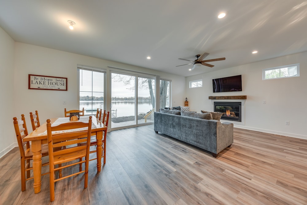 Burlington Vacations - Lakefront Burlington Vacation Rental: Dock  Beach - Property Image 11