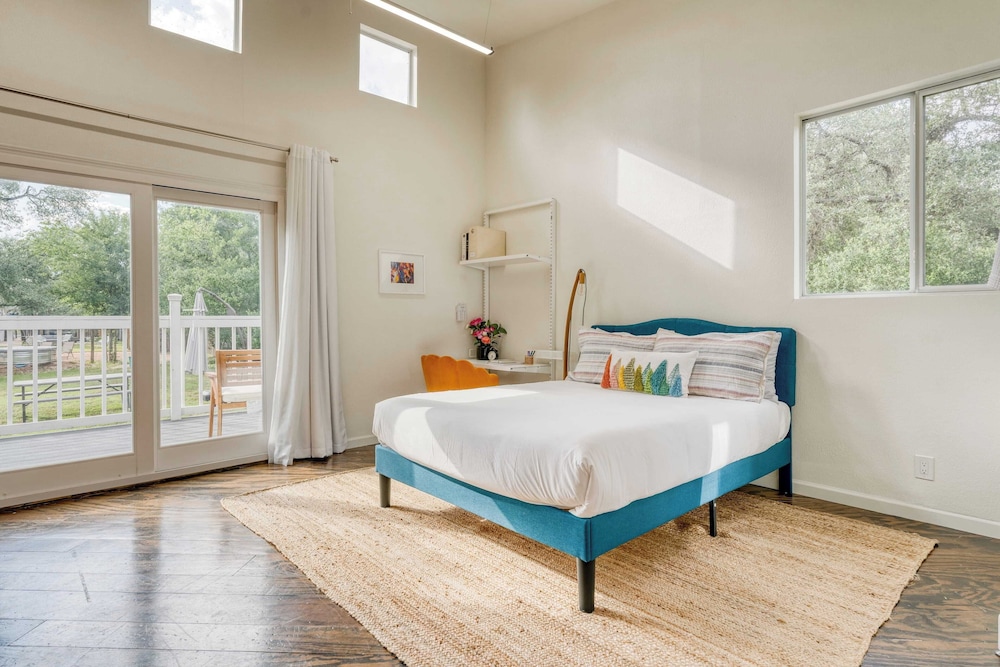 Summer Sale! El Dorado Estate Private 2-acre Escape With Pool & Guest Suites Firepit, Playset, Guest Suites