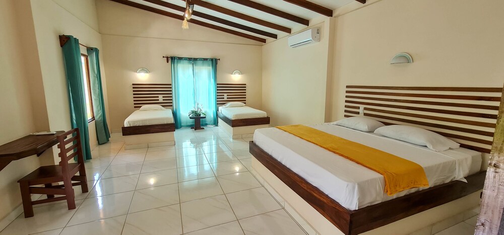 Tarcoles Birding Lodge