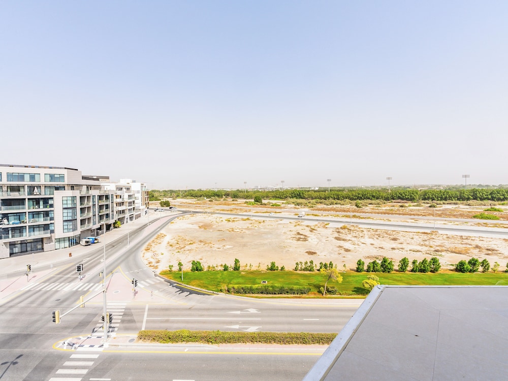 Luxury Meydan Escape Condo with City View