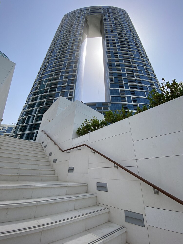 DXB - Address JBR - 705 - DM