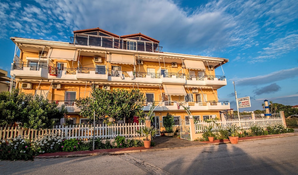 Faros Apartments