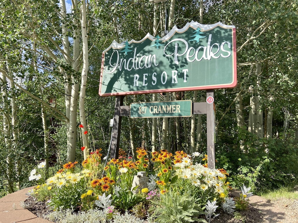 Indian Peaks Resort