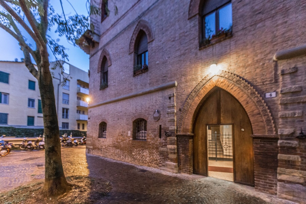 Carducci Retreats view 3