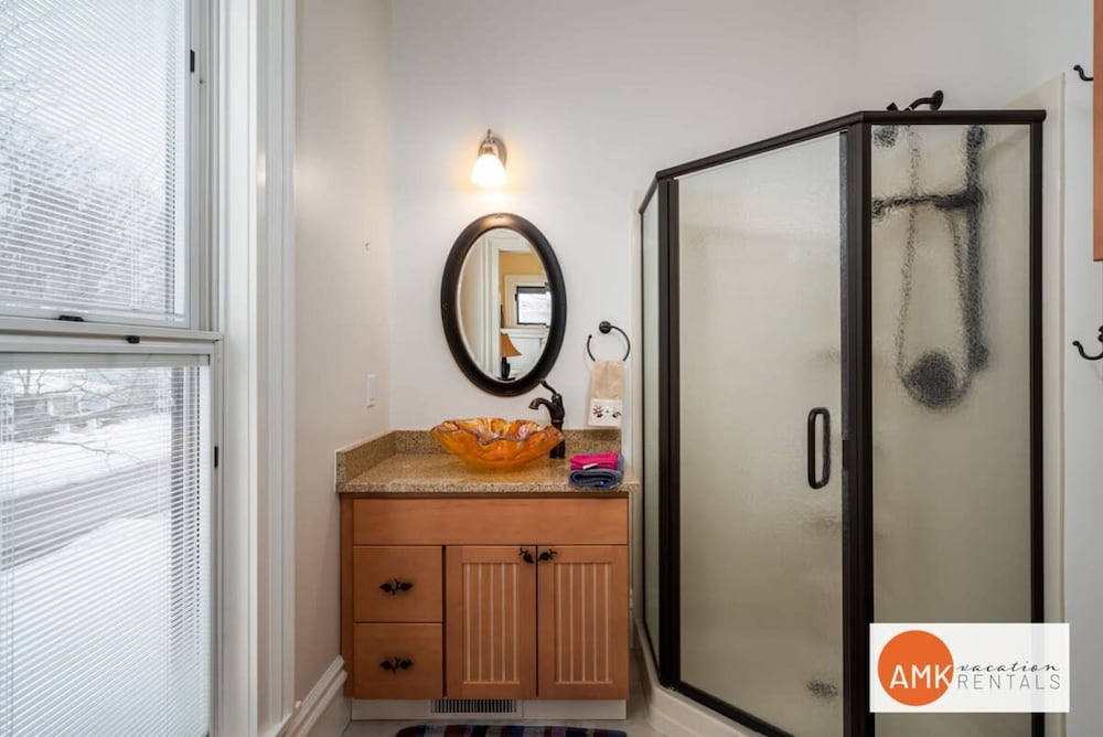 Haven on Howard - Monthly Booking Great Location