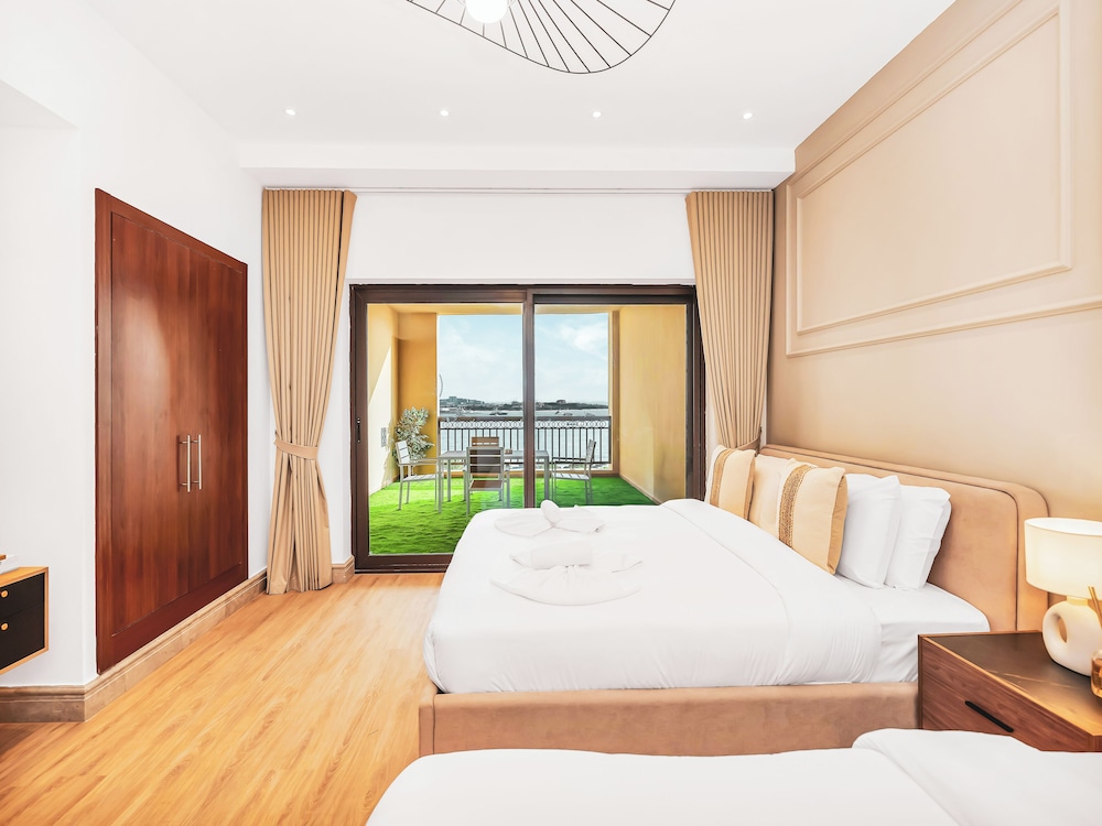 New Fairmont Residences by Propigo