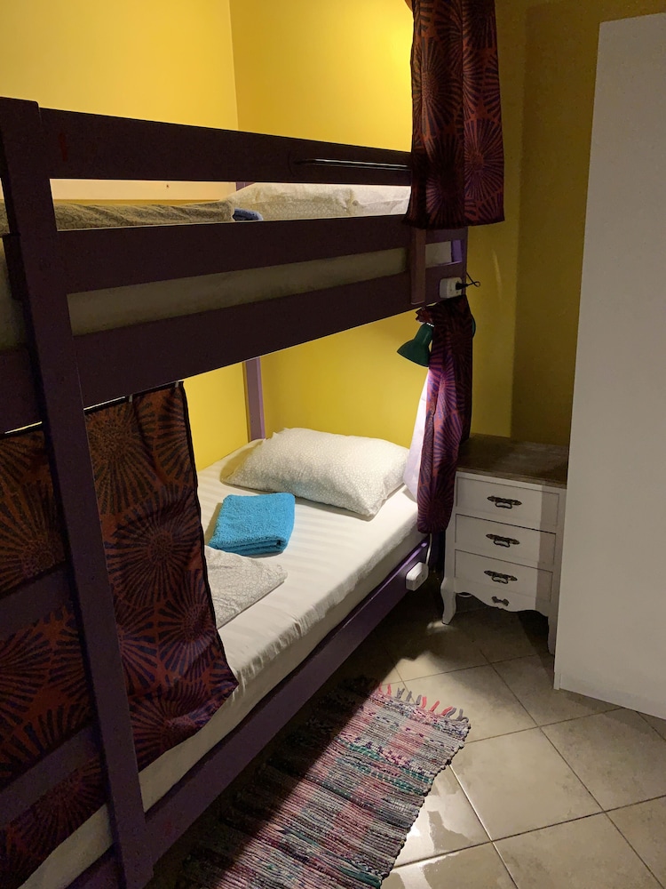 Hostel Makarena