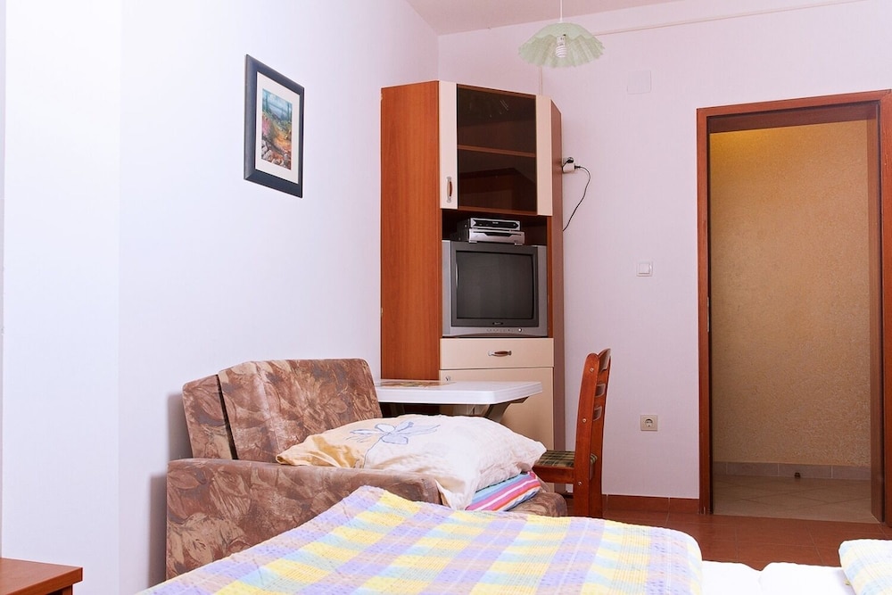 Photo 7