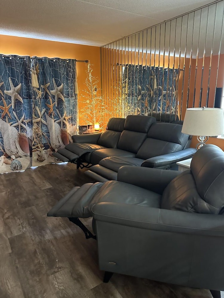 Coral Cove-free Activities- Amenities Included 2 Bedroom Home
