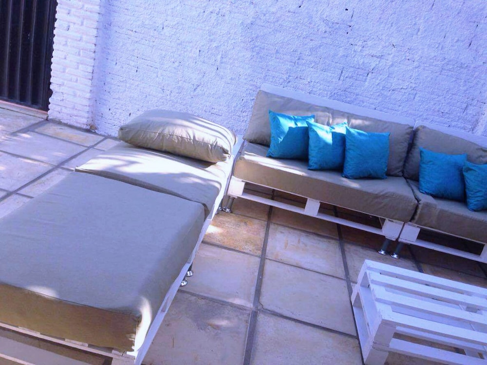 Canoa Guest House