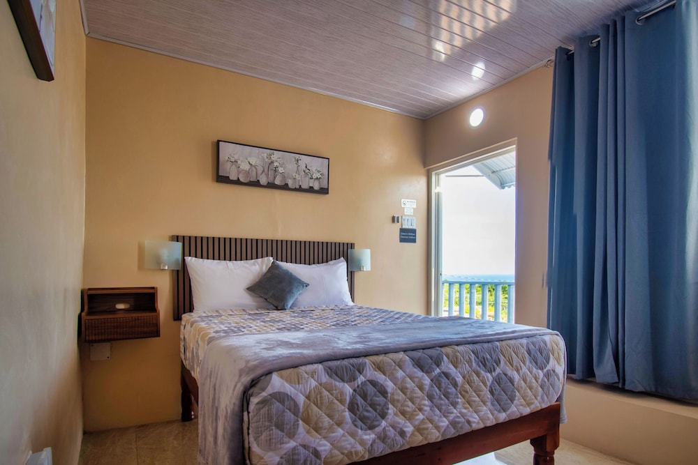 Majestic Heights Bed & Breakfast