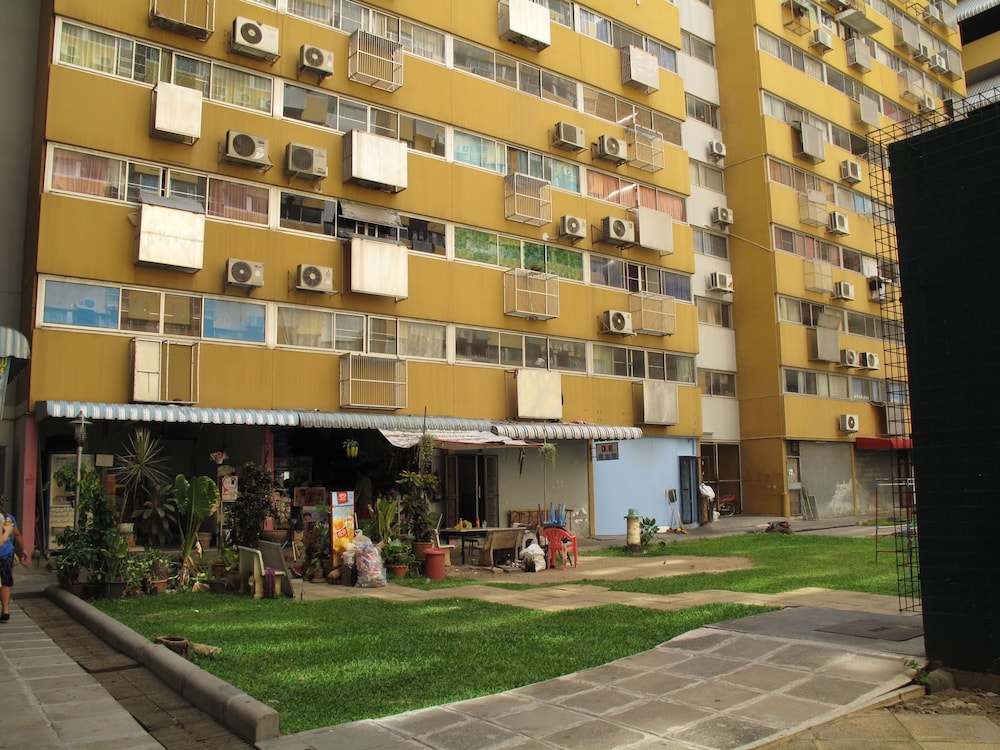 Hotel SK Muangthongthani Apartment - Image 1