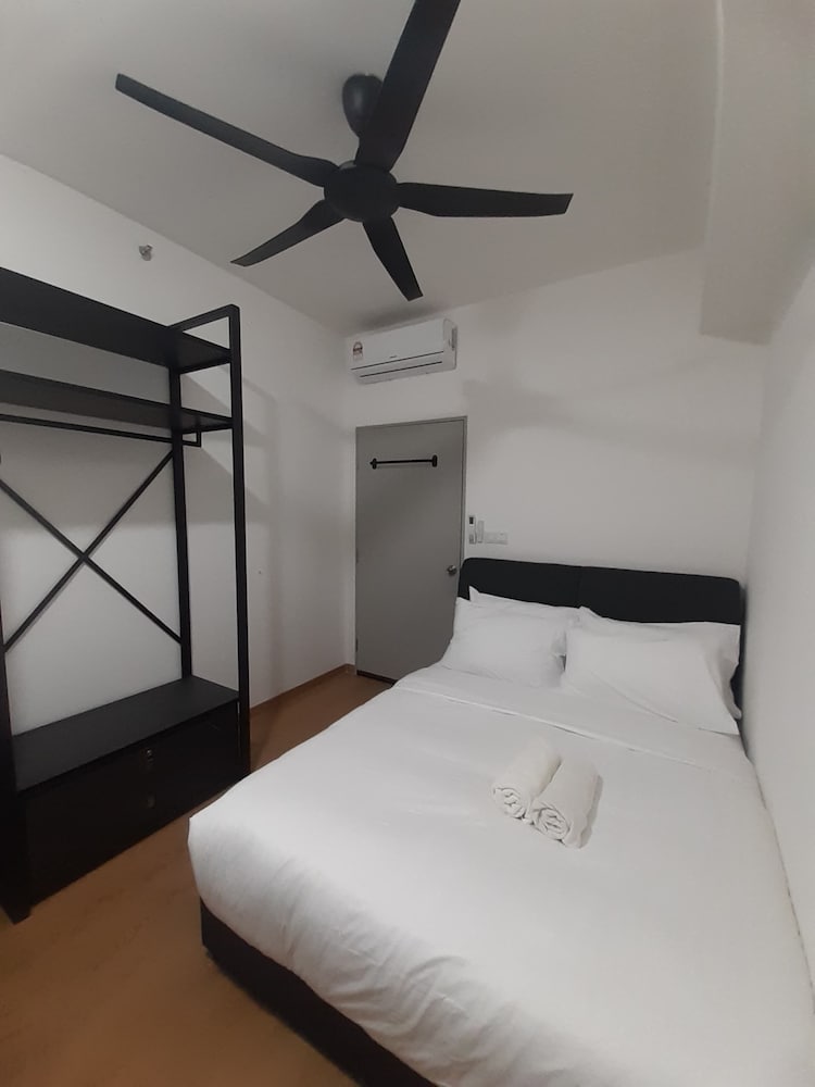 Maya Bay Residences